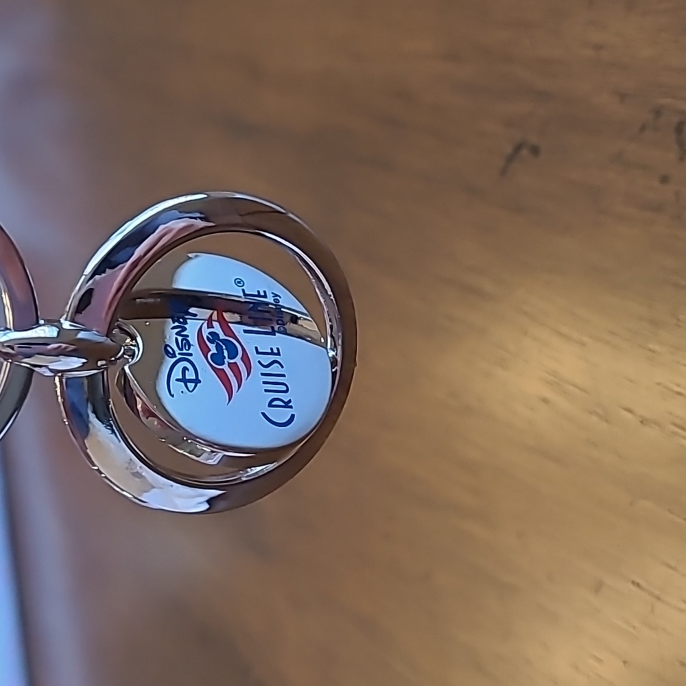 Disney Cruise Line Key Chain - Picture 8 of 8